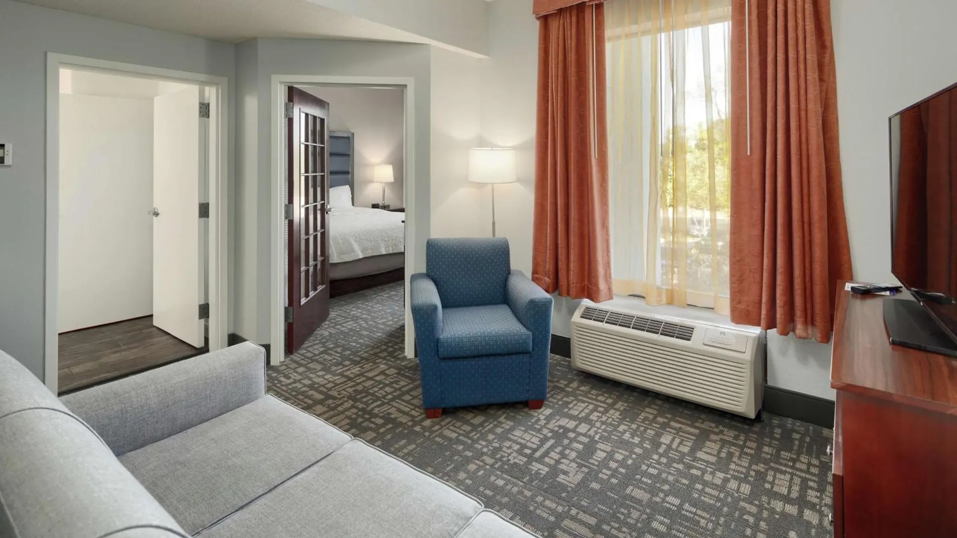 Hampton Inn Louisville Northeast
