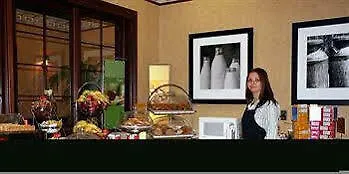 *** Hotel Hampton Inn Louisville Northeast USA